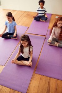 yoga enfant collectif